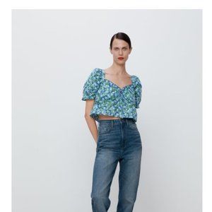 ZARA PRINTED CROPPED BLOUSE Size Medium